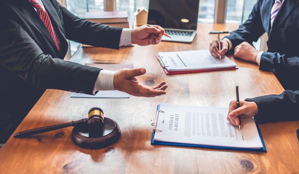 ویژگی‌های بهترین وکیل دیوان عدالت اداری