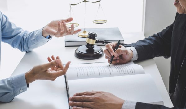وکیل متخصص دیوان عدالت اداری